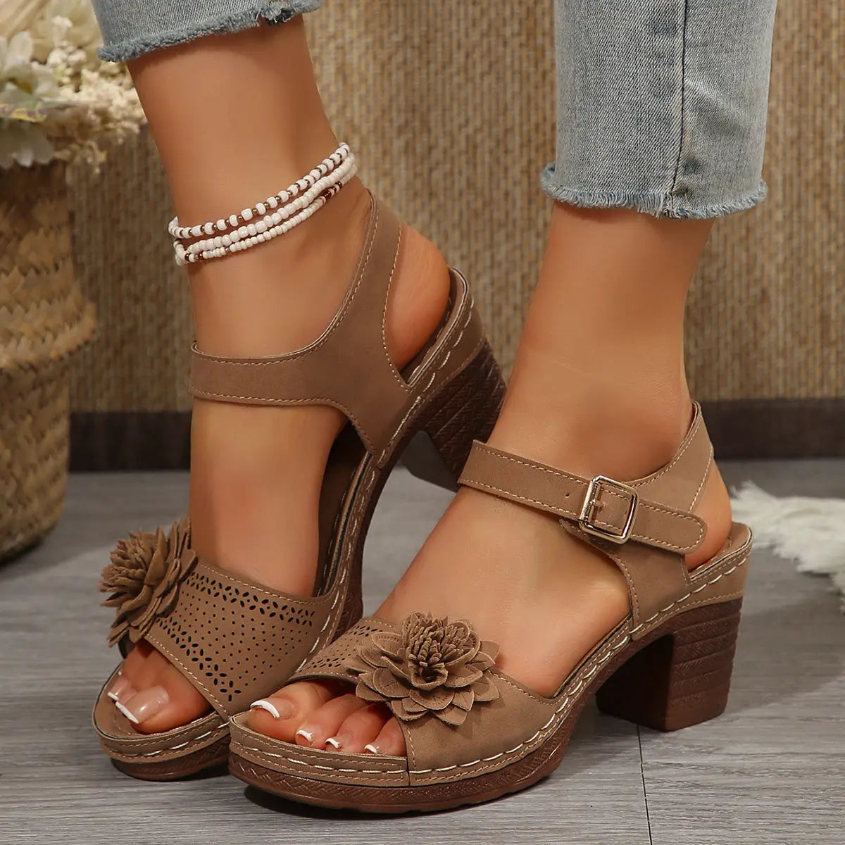 Women's Flowers Chunky Heel Sandals Summer Plus Size Platform Shoes Trendify